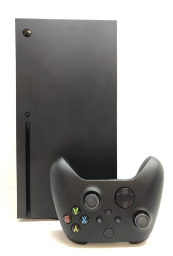 Xbox Series X 1TB dobozával használt 1 év garanciával 