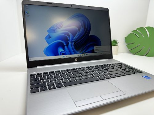 HP G9 250 új laptop i5-256 ssd-FHD Eu Billentyűzet 